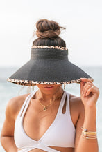 Load image into Gallery viewer, Leopard Foldable Bow Visors