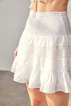 Load image into Gallery viewer, Lace Trim Detail Skirt