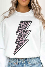 Load image into Gallery viewer, LEOPARD LIGHTNIGN OVERSIZED GRAPHIC SWEATSHIRT