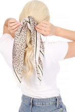Load image into Gallery viewer, LEOPARD SILK SCARF