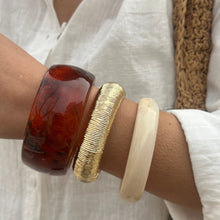 Load image into Gallery viewer, Amber Resin Bangle Stack Bracelet Set