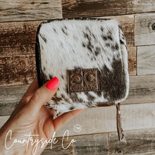 Load image into Gallery viewer, Countryside Cowhide Pouch - Easy Carry Organizer