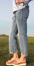 Load image into Gallery viewer, Outlaw Crop Jeans