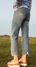 Load image into Gallery viewer, Outlaw Crop Jeans
