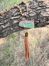 Load image into Gallery viewer, Chrysoprase Verde and Sandstone necklace
