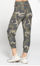 Load image into Gallery viewer, Camo Print Jogger