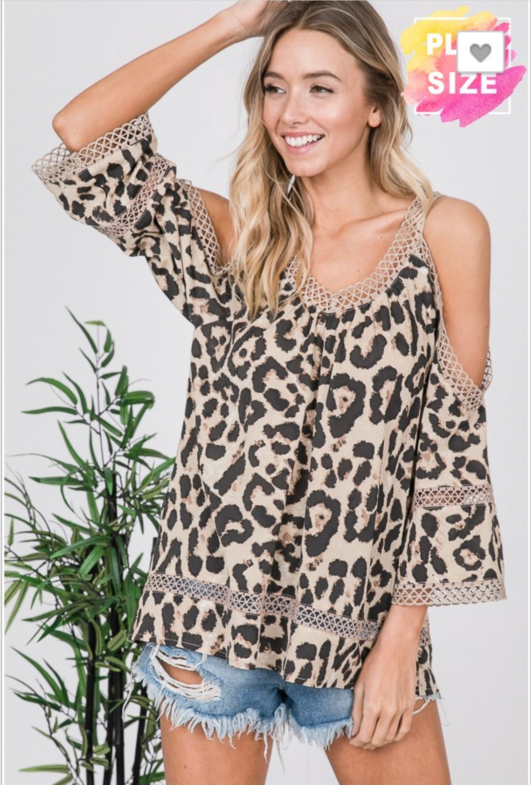 Super Cute Curvy size Cold Shoulder top!  Feel the Leopard ROAR!
